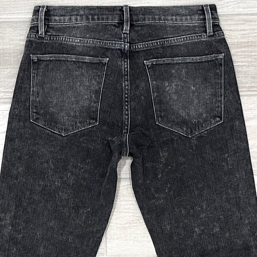 Frame Le High Straight Split Hem Frayed Jeans in Silver Strike Acid Wash Denim - Picture 9 of 16